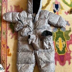 12-18 mo super warm Gray Hooded Baby Snowsuit with snap in Mittens and Booties